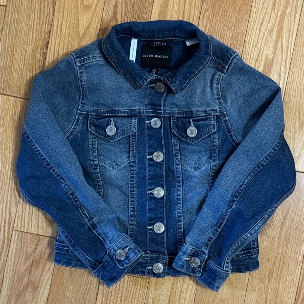 Silver Jeans | “Evelyn” Girls Medium Wash Denim Jean Jacket - Size Small (7/8)